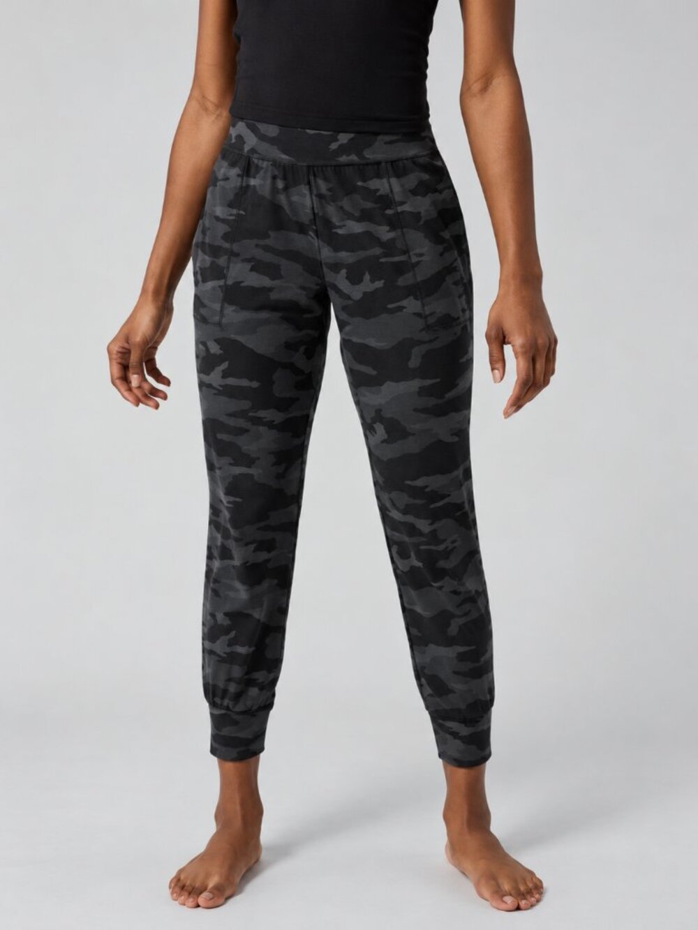 Athleta Salutation Camo Joggers Black Grey XS